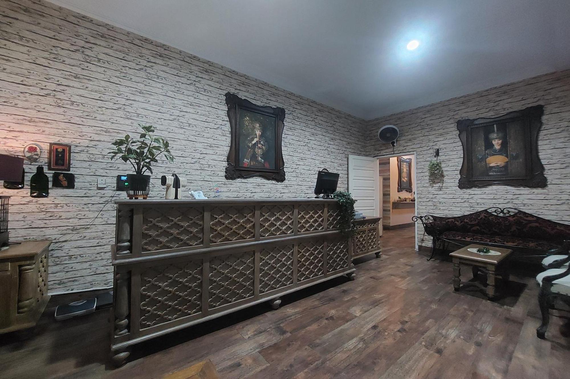Nonie'S Huis Hotel Medan Exterior foto