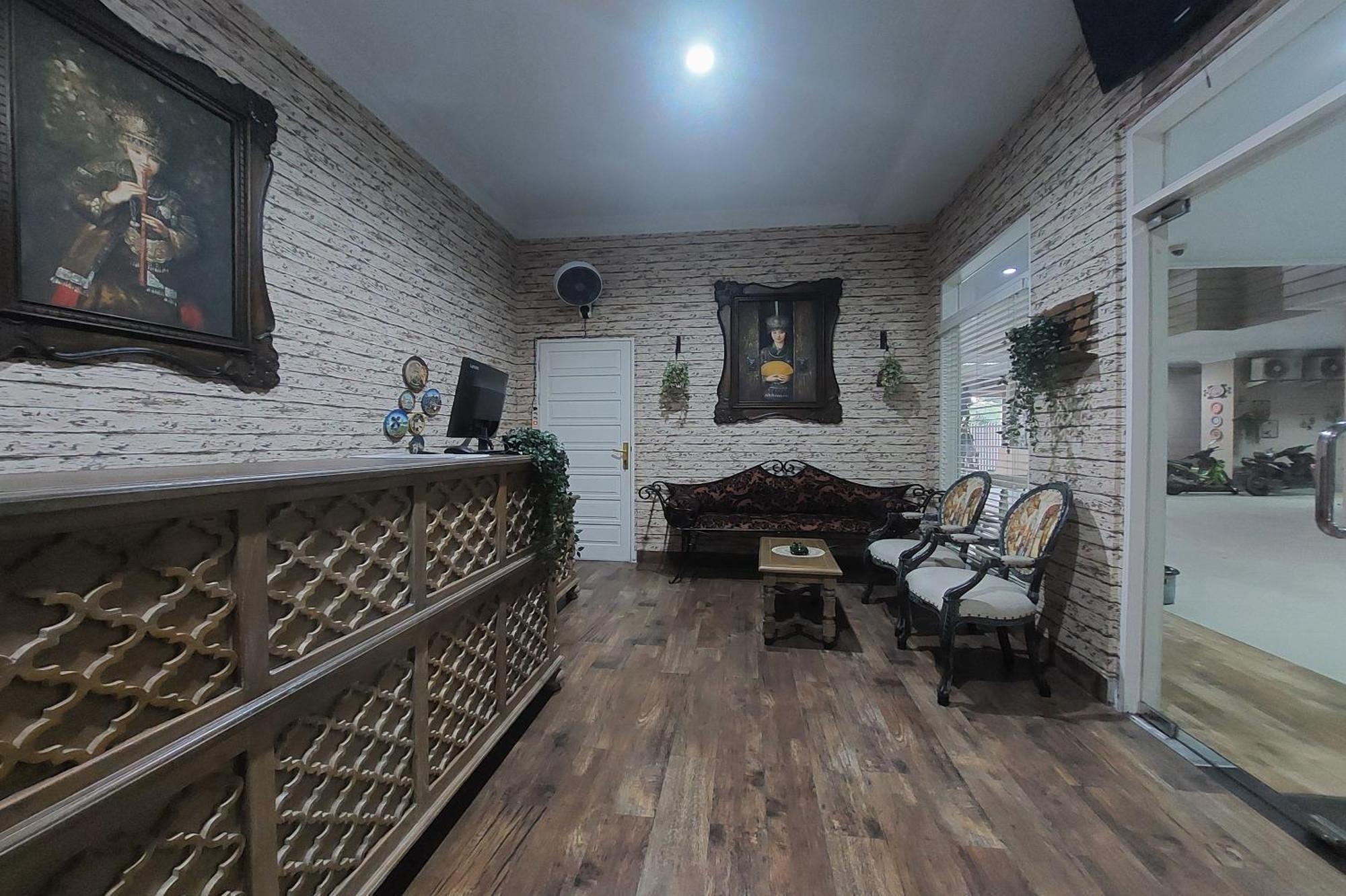 Nonie'S Huis Hotel Medan Exterior foto